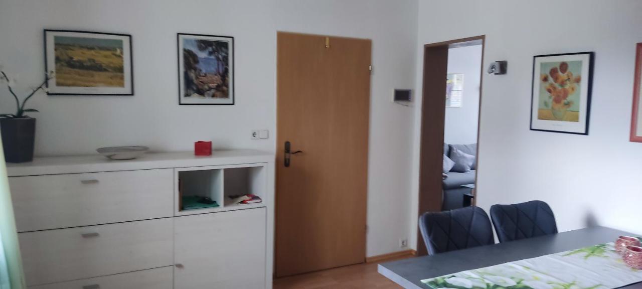 Schoene 3 Zi. Ferienwohnung Vor Den Toren Frankfurt Dreieich Eksteriør bilde