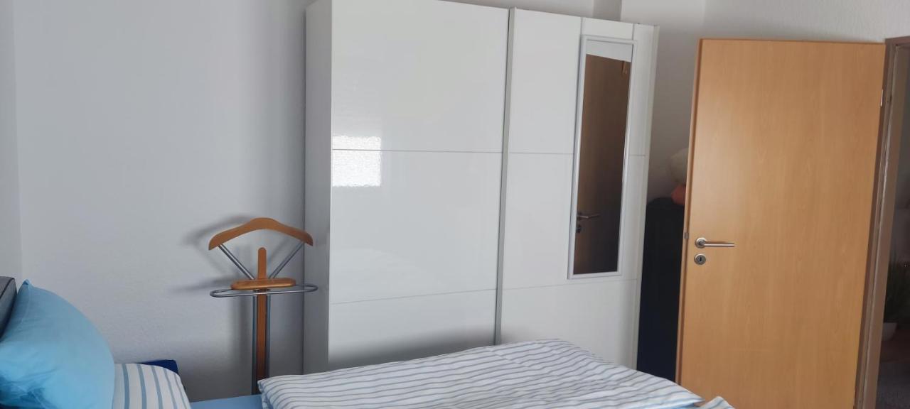 Schoene 3 Zi. Ferienwohnung Vor Den Toren Frankfurt Dreieich Eksteriør bilde