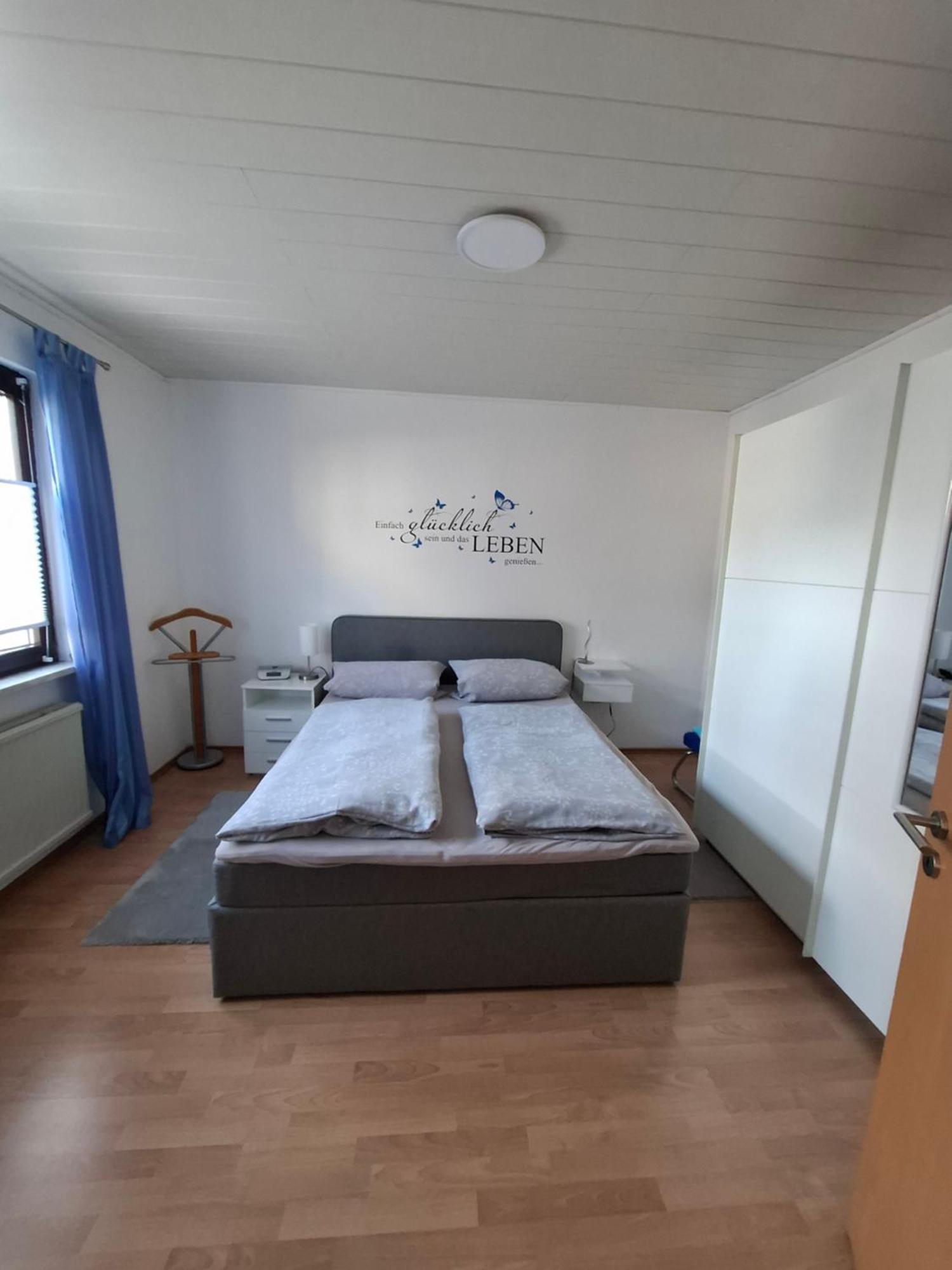Schoene 3 Zi. Ferienwohnung Vor Den Toren Frankfurt Dreieich Eksteriør bilde